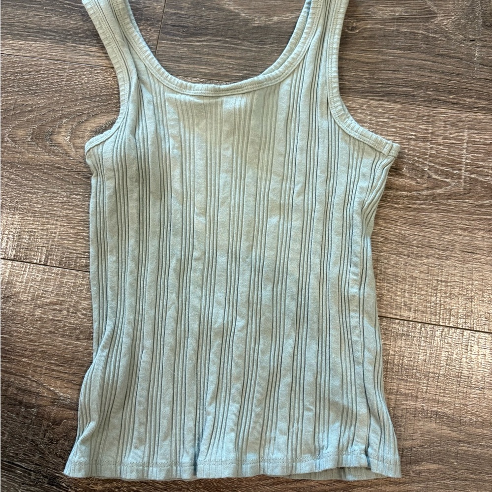 Art Class Green Ribbed Buttoned Tank Top - Picture 2 of 3